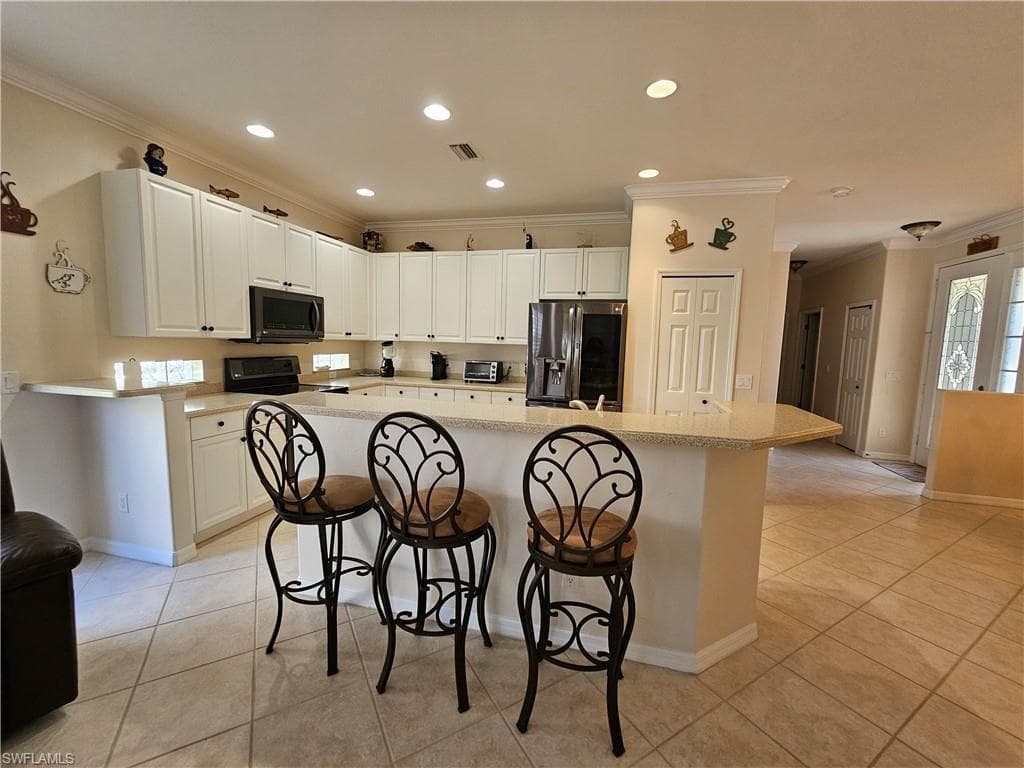 10518 Avila CIR-4