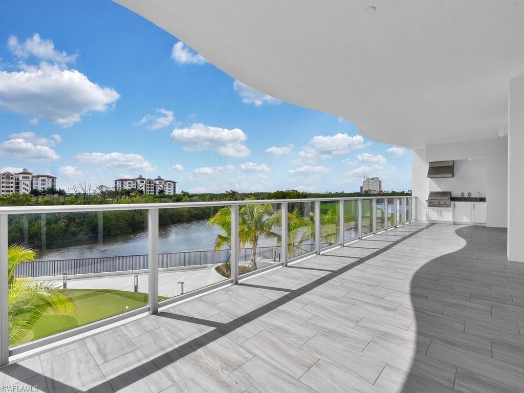 4810 Pelican Colony BLVD 304-23