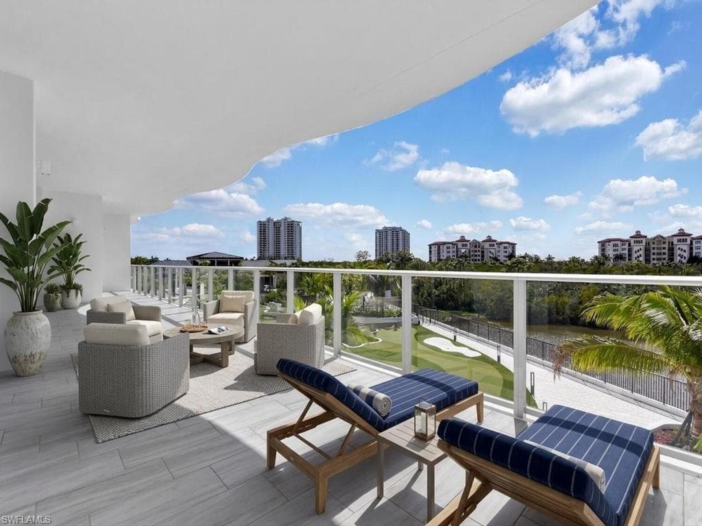 4810 Pelican Colony BLVD 304-22