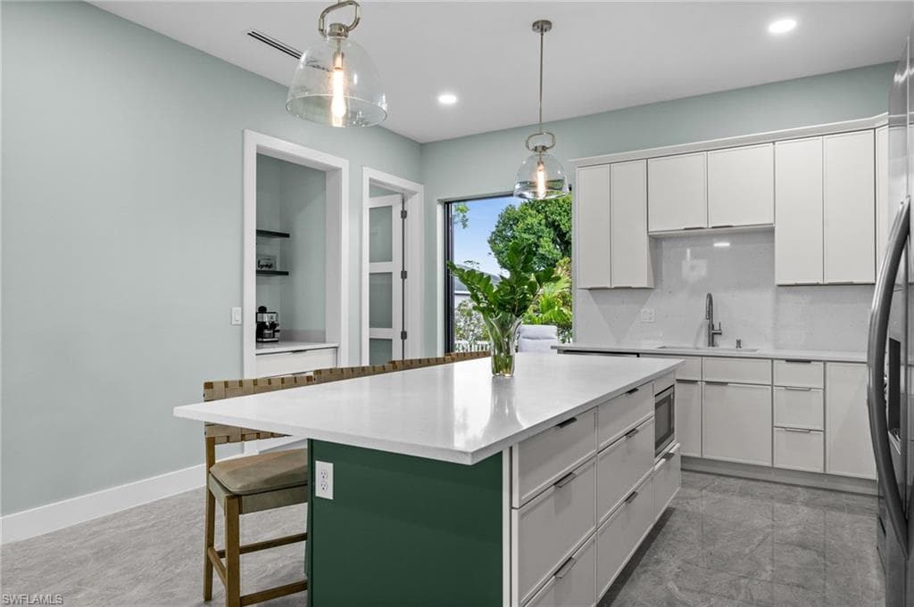 16264 Horizon RD-9