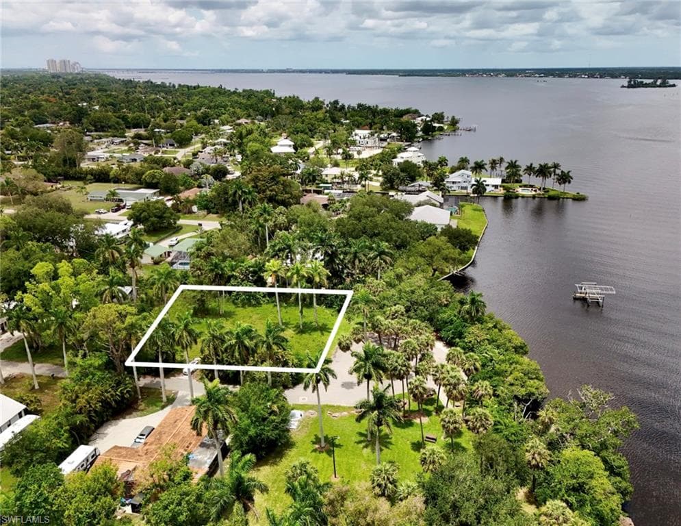304 Royal Palm Park RD-2