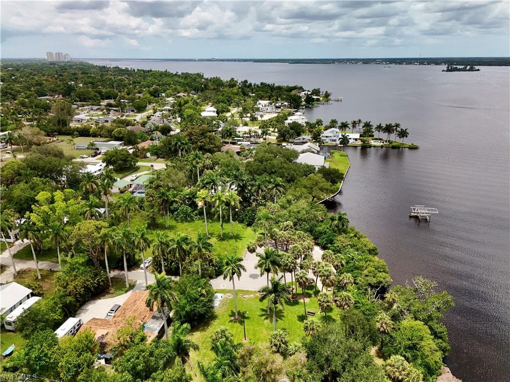 304 Royal Palm Park RD-18