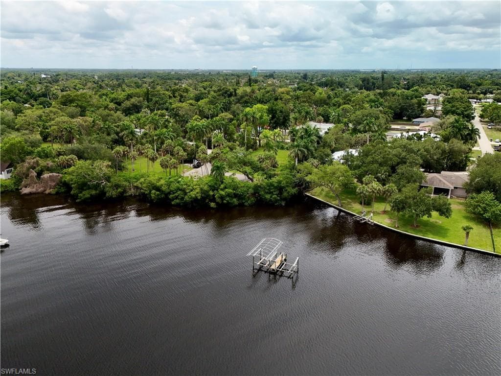 304 Royal Palm Park RD-19