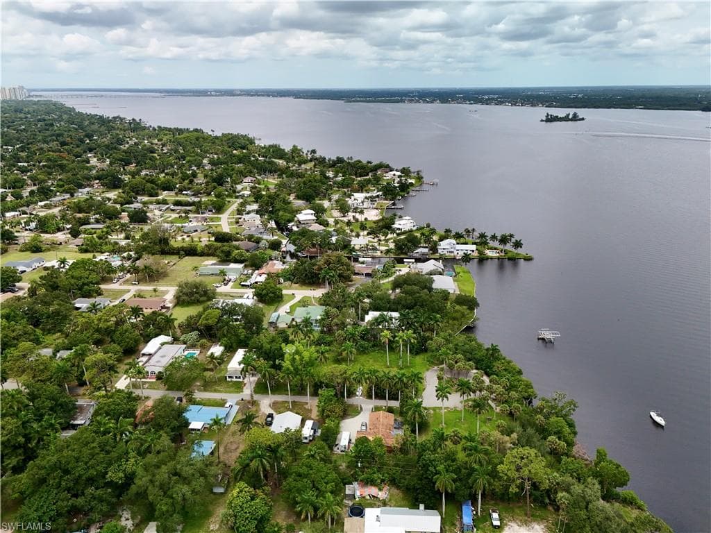 304 Royal Palm Park RD-4