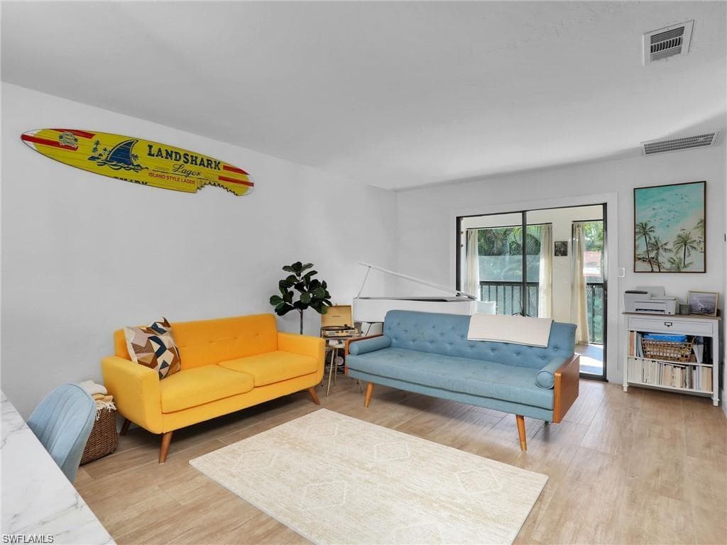 9831 Alabama ST 5-1