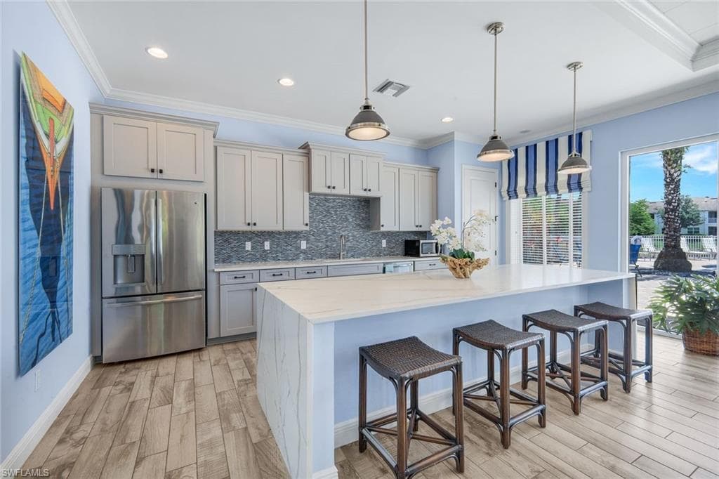 2343 Sheen LN 405-33