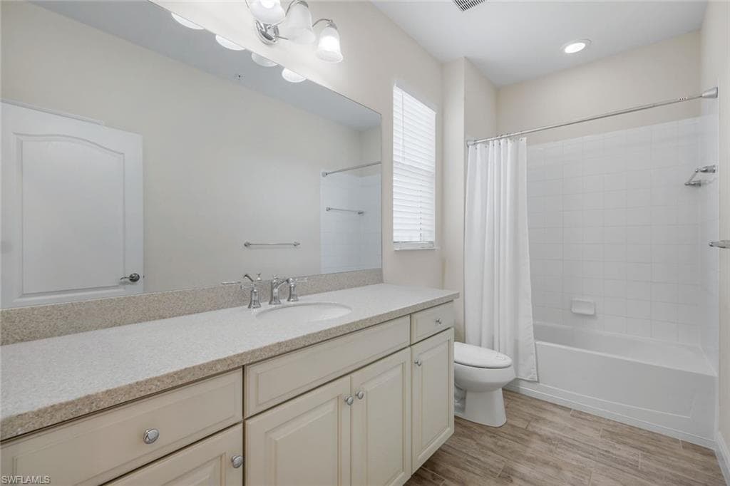2343 Sheen LN 405-15