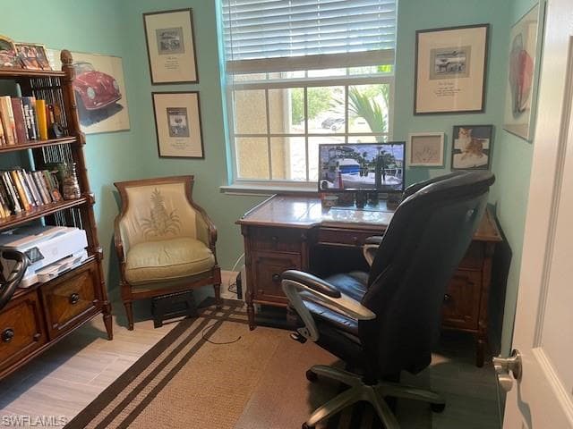 1137 Winding Pines CIR 203-19