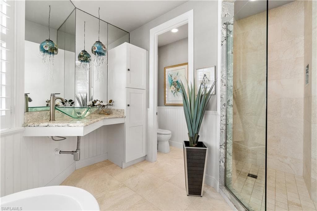 225 Bayfront DR-22