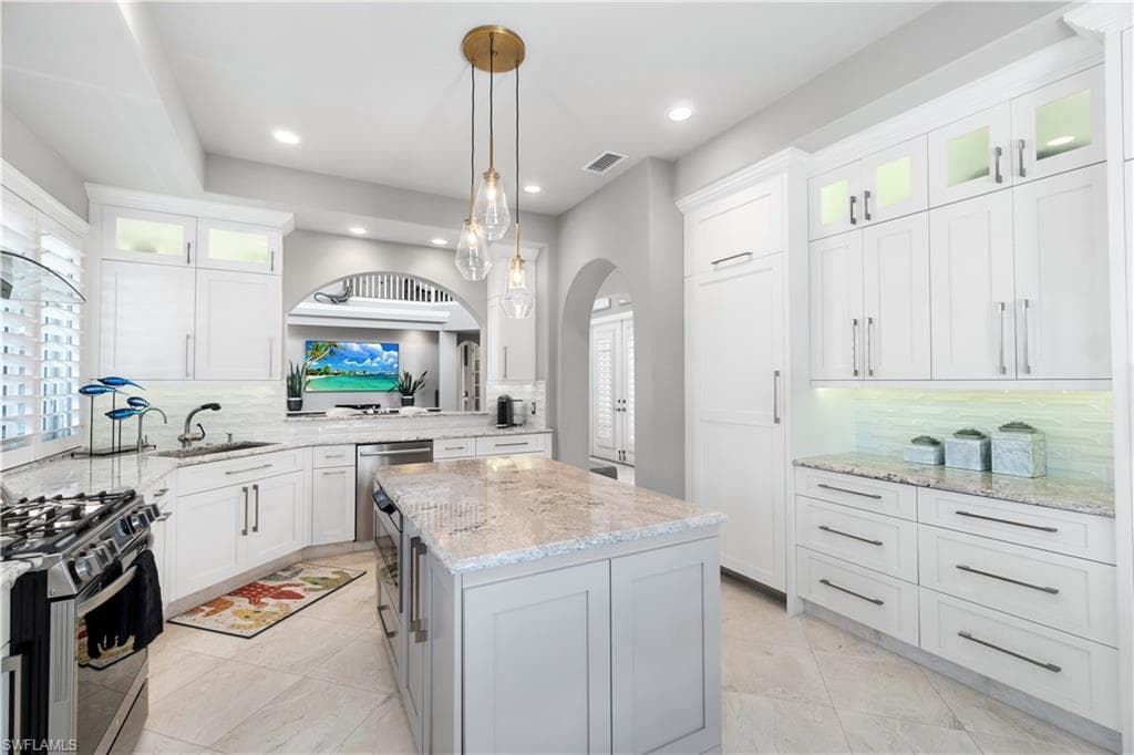 225 Bayfront DR-11