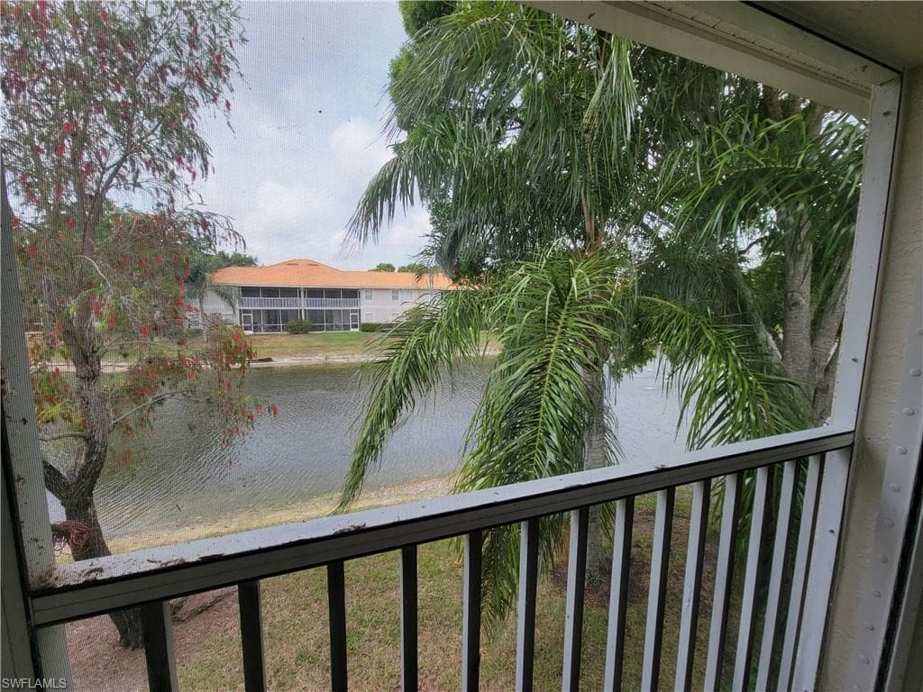 7577 Silver Trumpet LN T-204-2