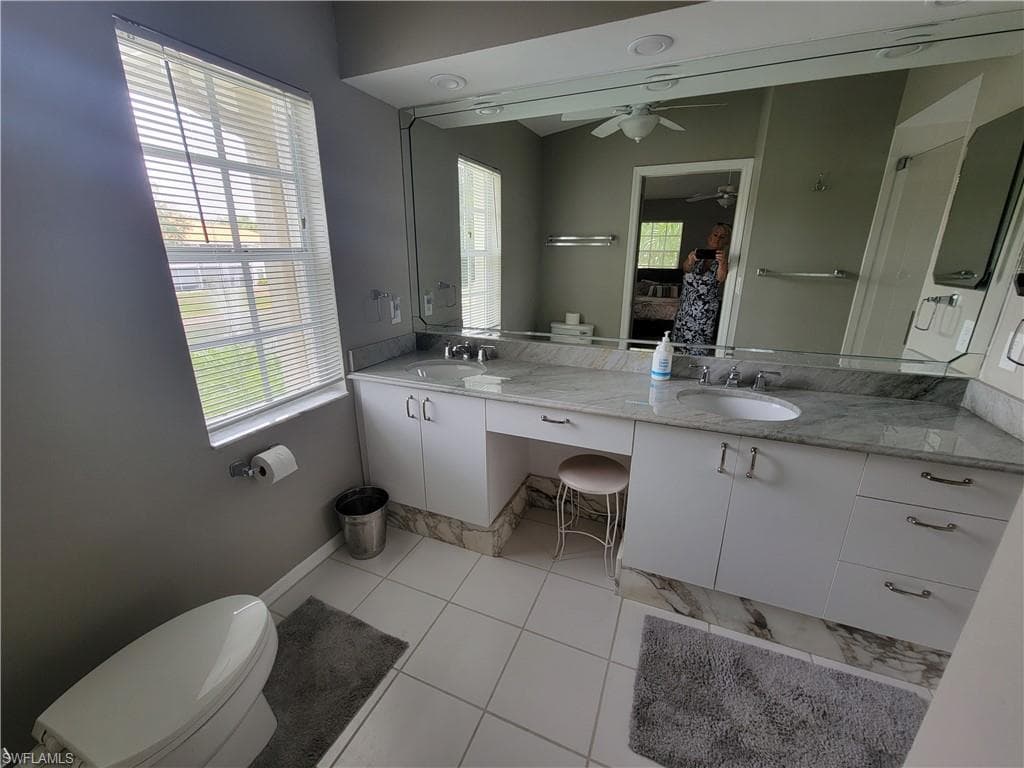7577 Silver Trumpet LN T-204-12