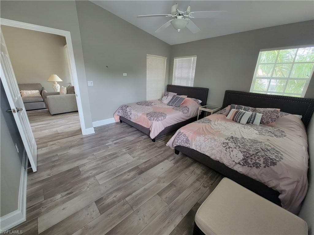 7577 Silver Trumpet LN T-204-14