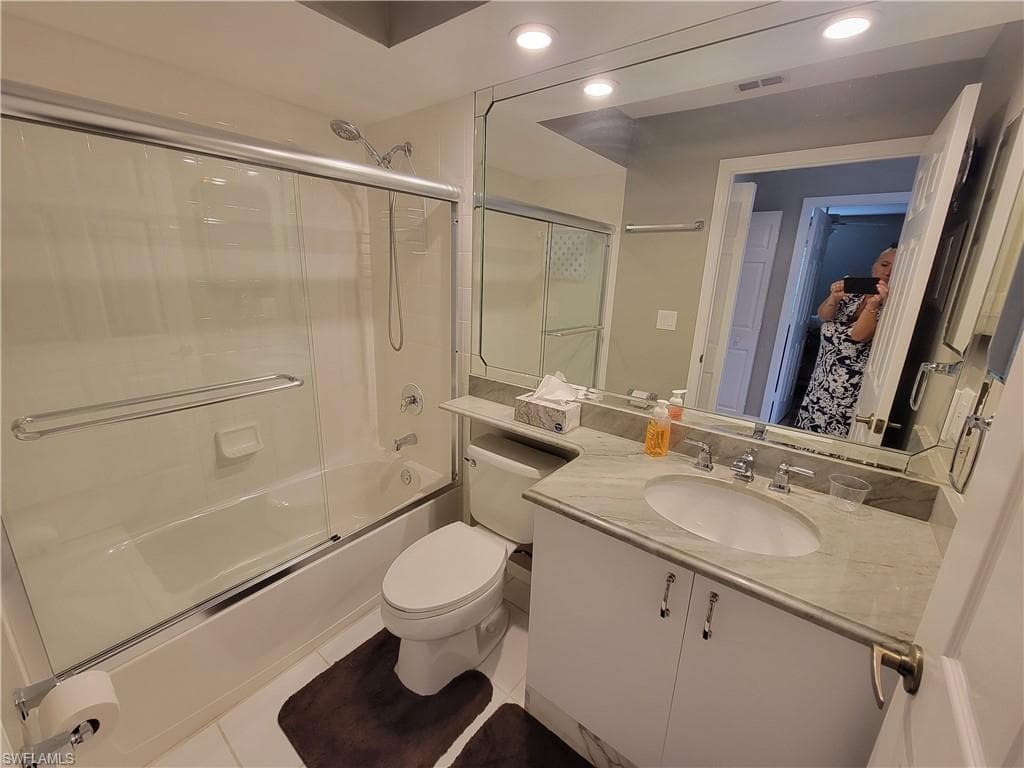 7577 Silver Trumpet LN T-204-15