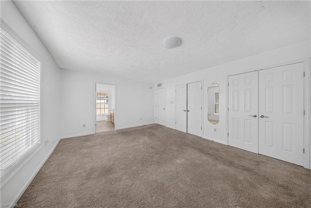 250 Leawood CIR-14