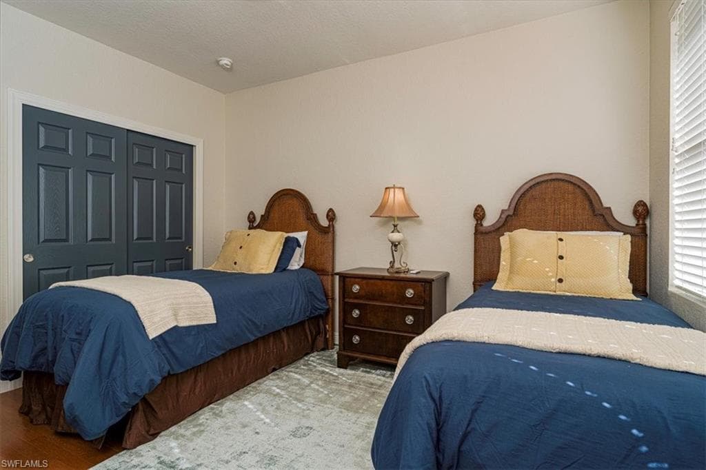 7703 Martino CIR-33