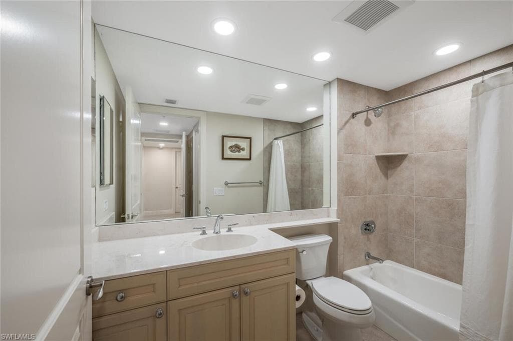 23850 Via Italia CIR 204-32