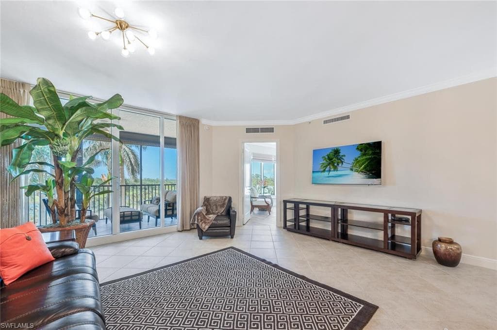 23850 Via Italia CIR 204-11