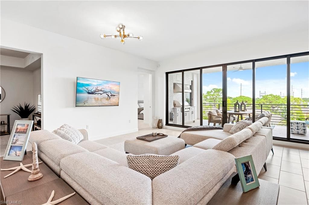 1125 Central AVE 463-1