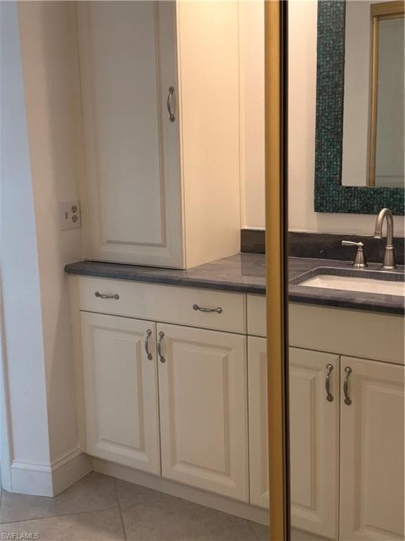 25806 Cockleshell DR C 313-15