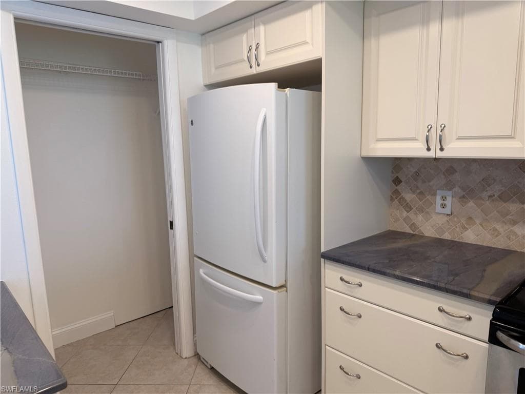 25806 Cockleshell DR C 313-11