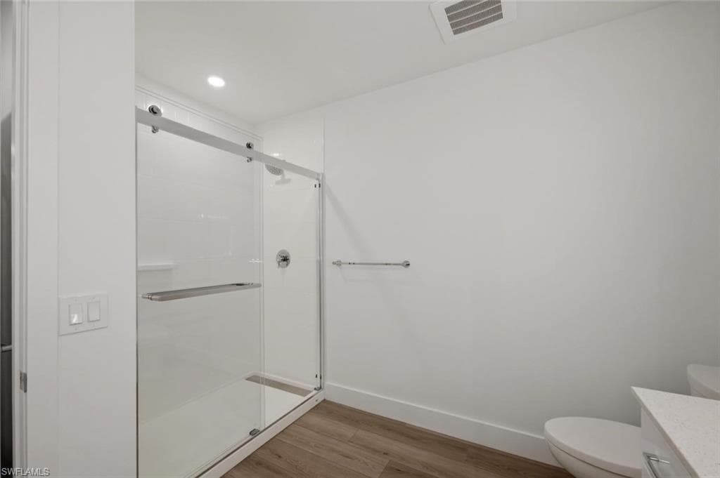 1950 Mayfair ST PH8-26