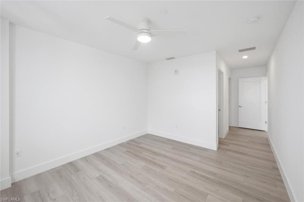1950 Mayfair ST PH9-21