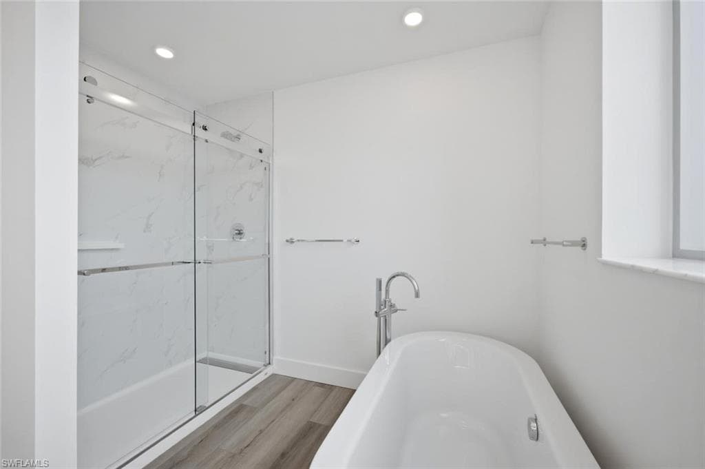 1950 Mayfair ST PH11-22