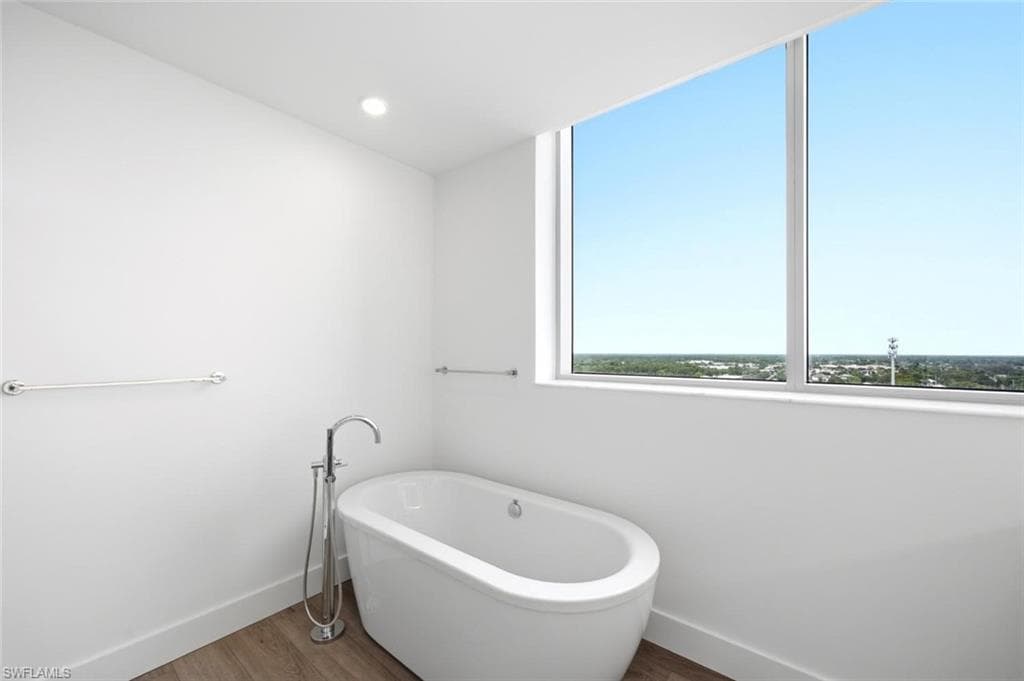 1950 Mayfair ST PH11-21