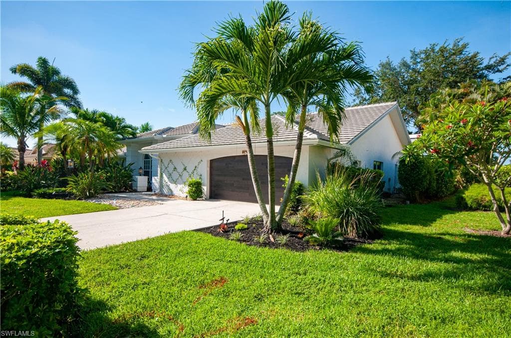 559 Henley DR-40