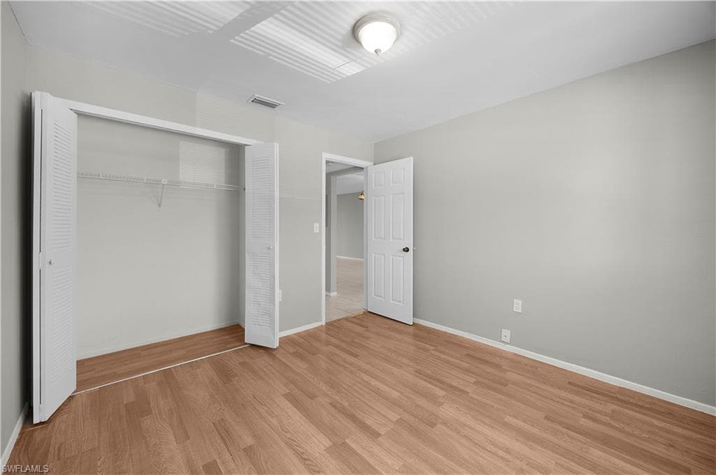 2700 Park Windsor DR 714-14