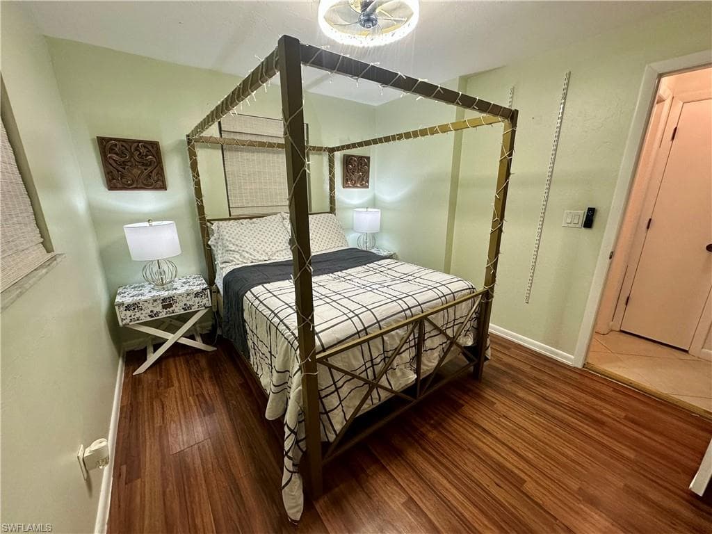1495 Cranville SQ-17