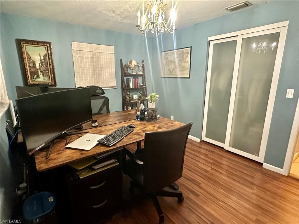 1495 Cranville SQ-20