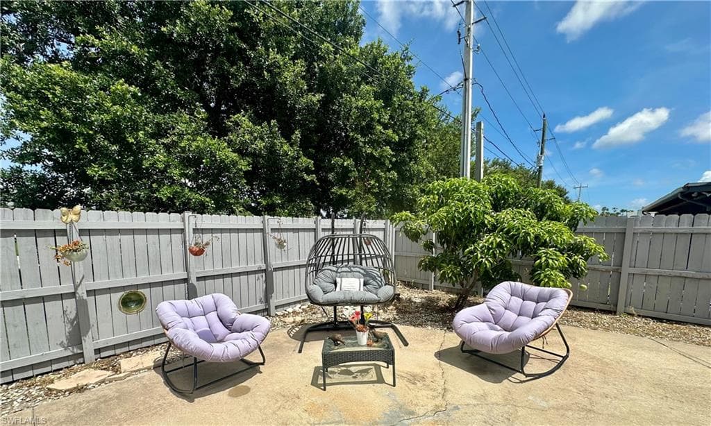 1495 Cranville SQ-34