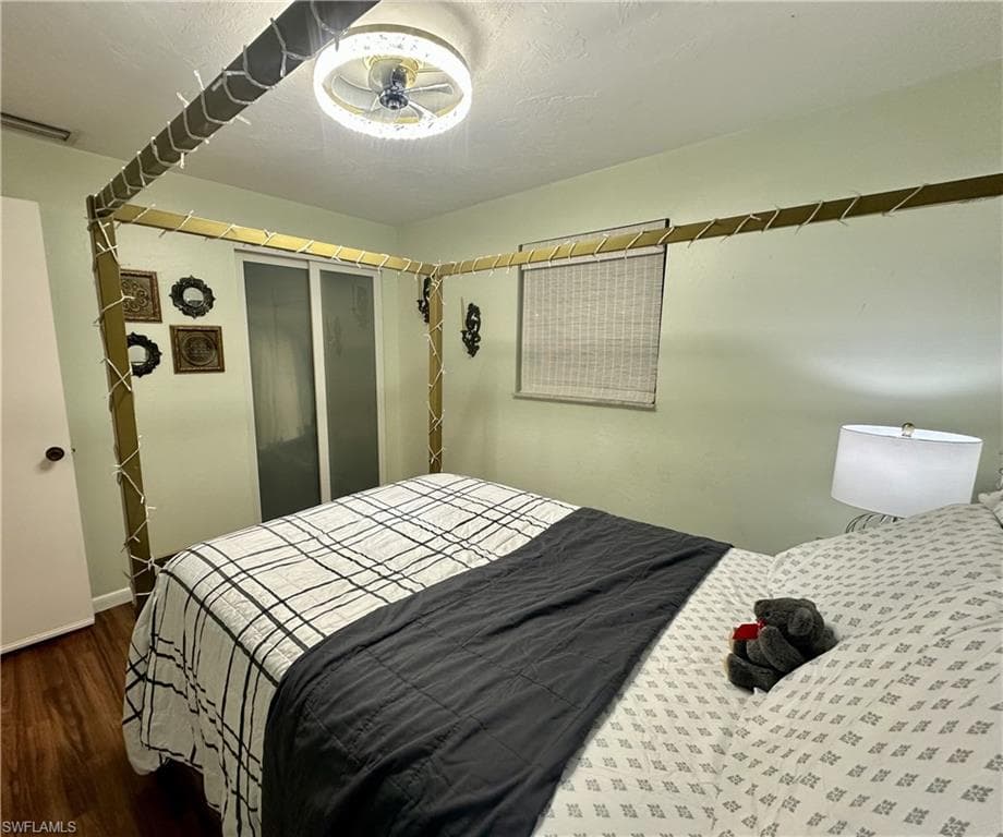 1495 Cranville SQ-18