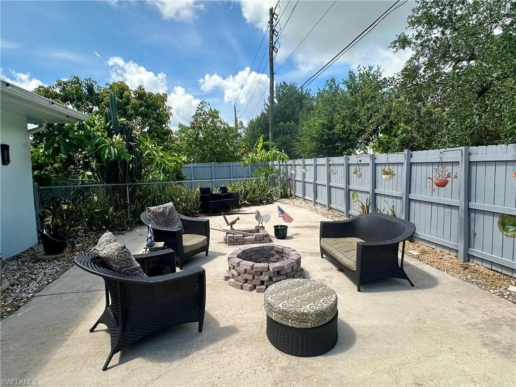 1495 Cranville SQ-35