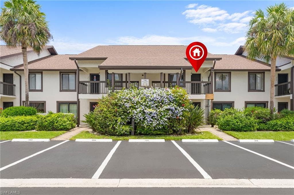 700 Misty Pines CIR 204-2