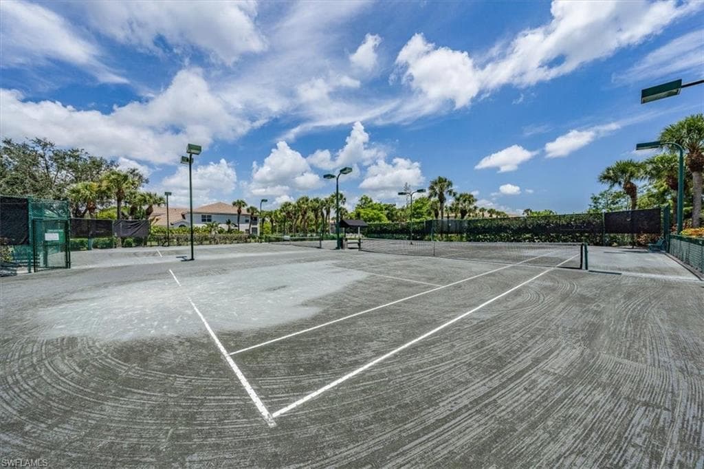 6914 Satinleaf RD N 103-34