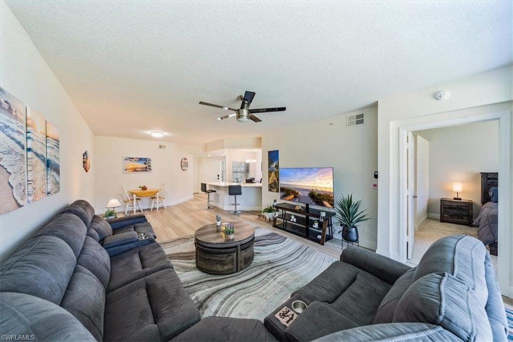 6914 Satinleaf RD N 103-4