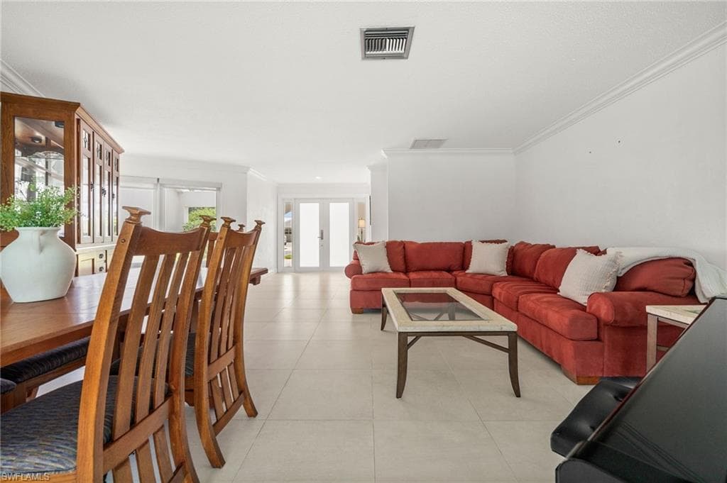 421 Palm River BLVD-17