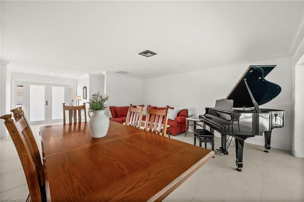 421 Palm River BLVD-16