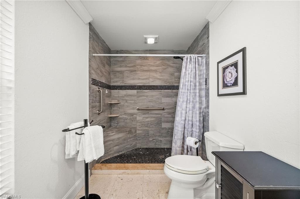 421 Palm River BLVD-22