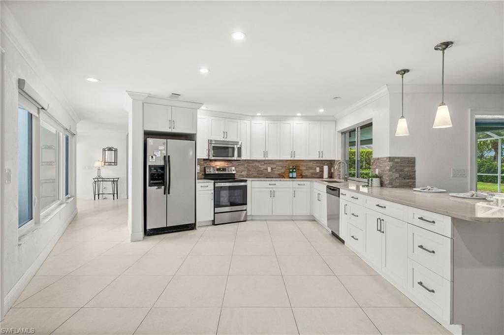 421 Palm River BLVD-3