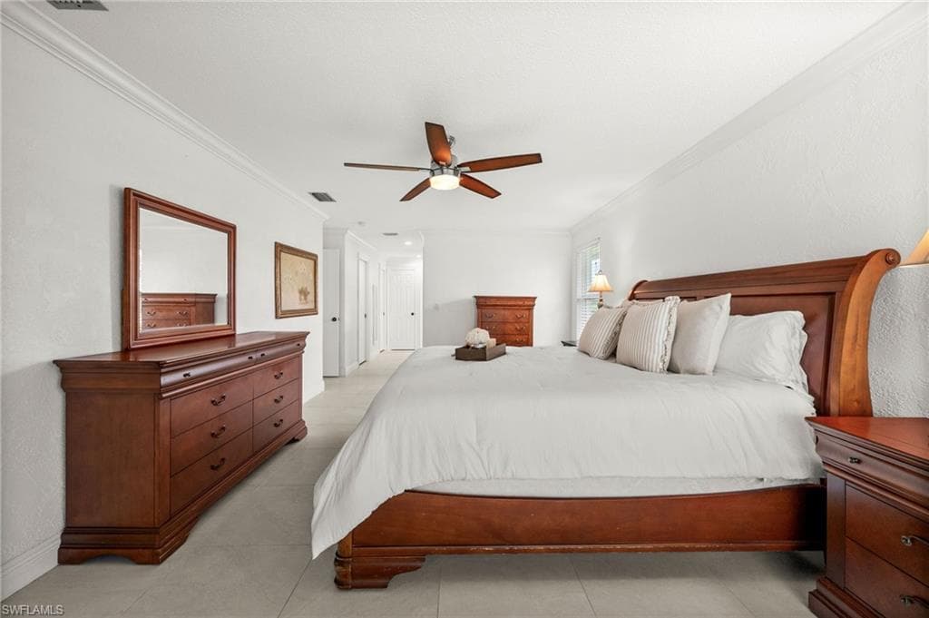 421 Palm River BLVD-20