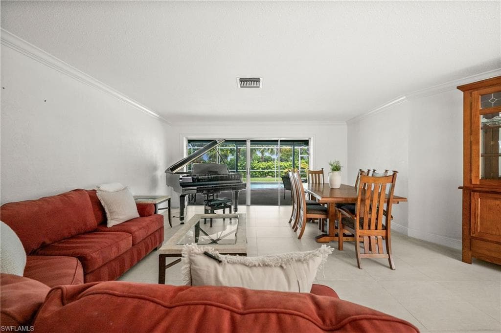 421 Palm River BLVD-14