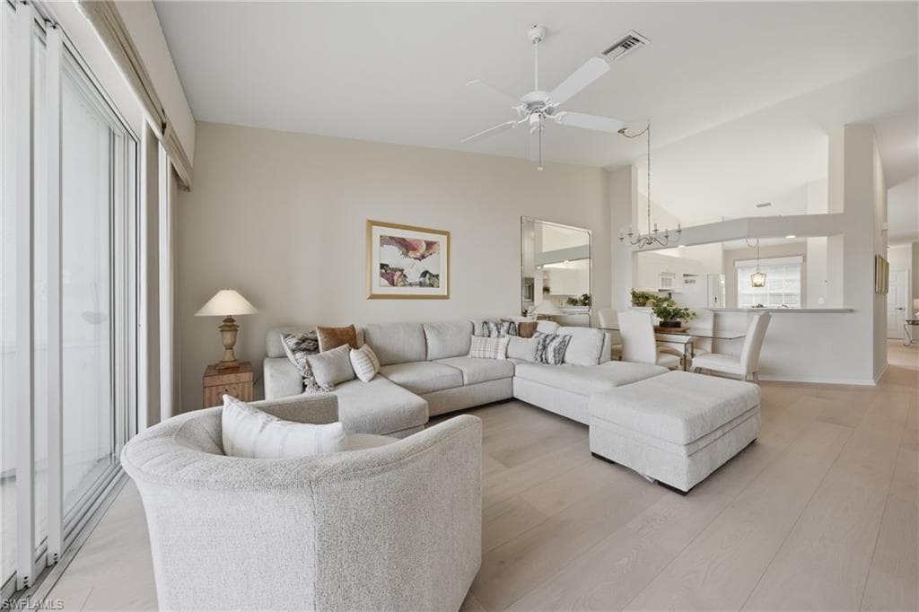 3320 Crown Pointe BLVD 201-22