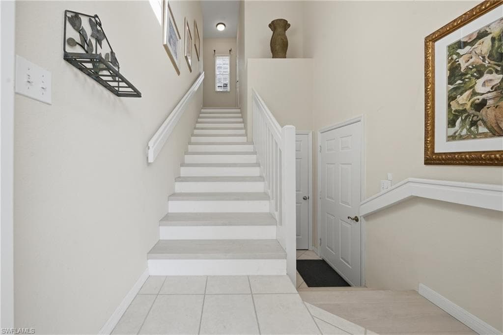 3320 Crown Pointe BLVD 201-5