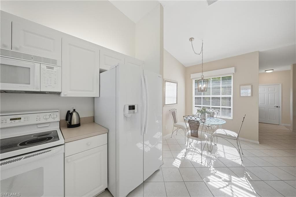 3320 Crown Pointe BLVD 201-14