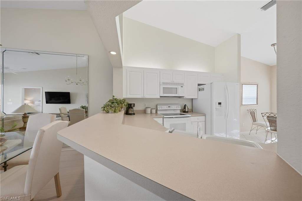 3320 Crown Pointe BLVD 201-8