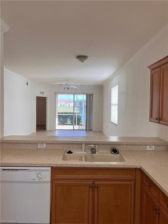 8470 Kingbird LOOP 1020-9